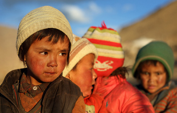 Nomad children in Changtang, Ladakh